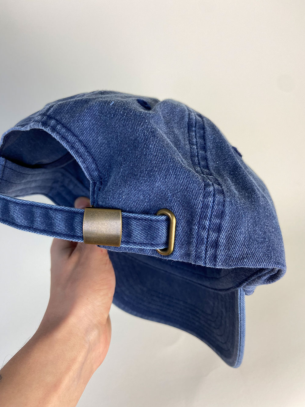 Embroidered shield cap denim - Image 3