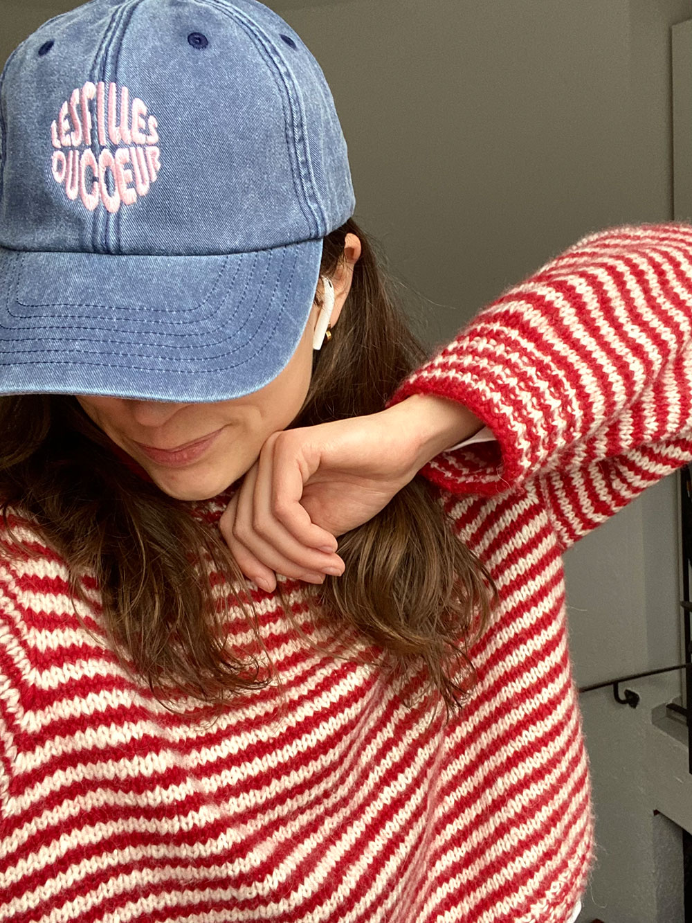 Embroidered shield cap denim - Image 4