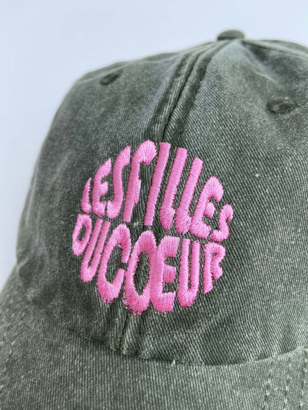 Bestickte Schildkappe olive – Bild 2