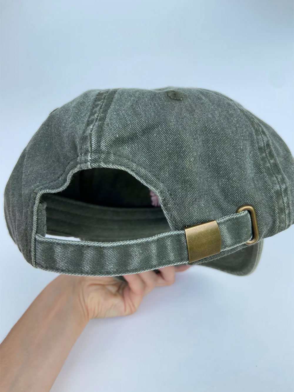 Bestickte Schildkappe olive – Bild 3