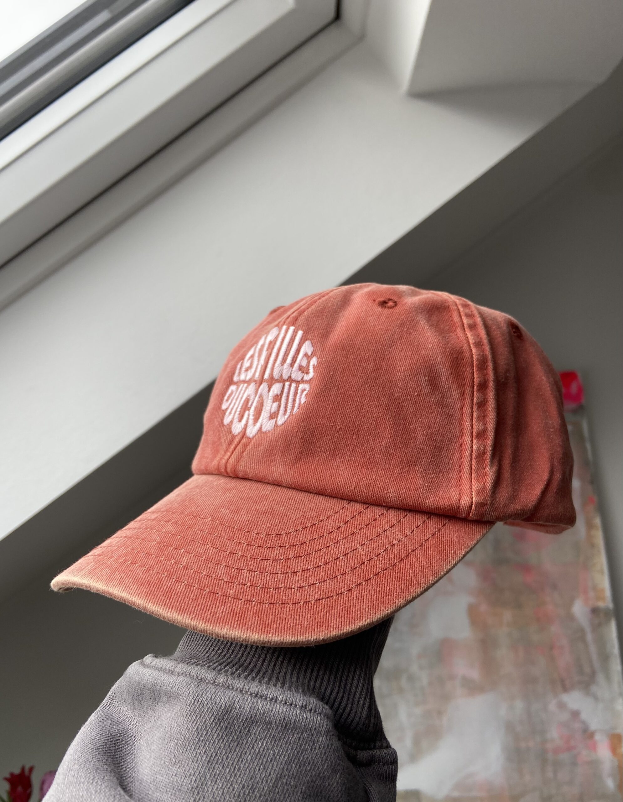 Bestickte Schildkappe rostorange - rosa – Bild 4