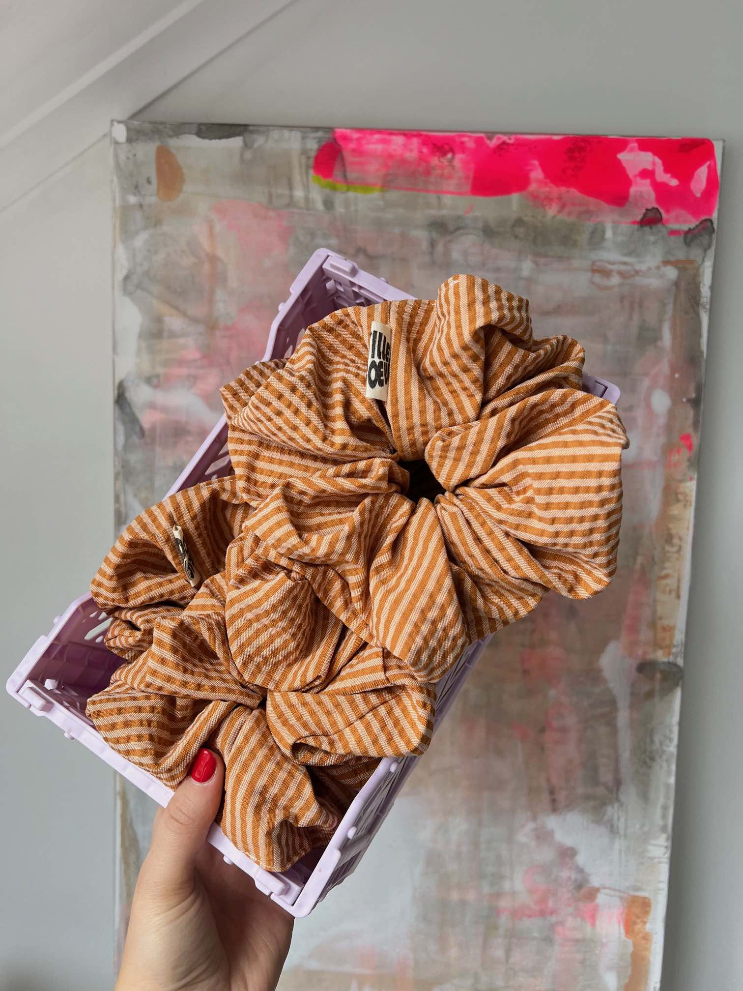 Capri massive scrunchie - Image 3