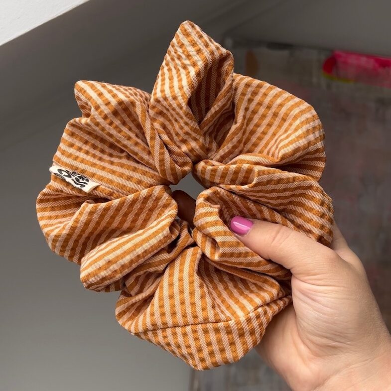 Capri massive scrunchie - Image 5